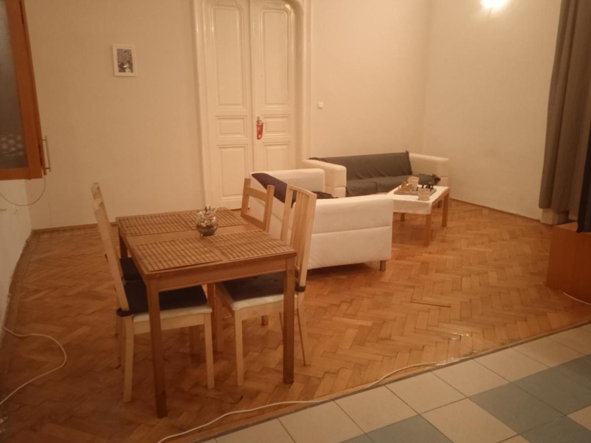Alternative Hilton In Central Budapest Aparthotel Eksteriør bilde